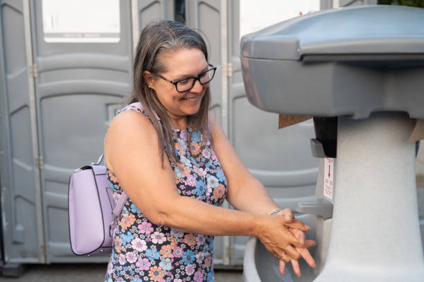 Best Portable toilet rental cost  in Gardiner, ME